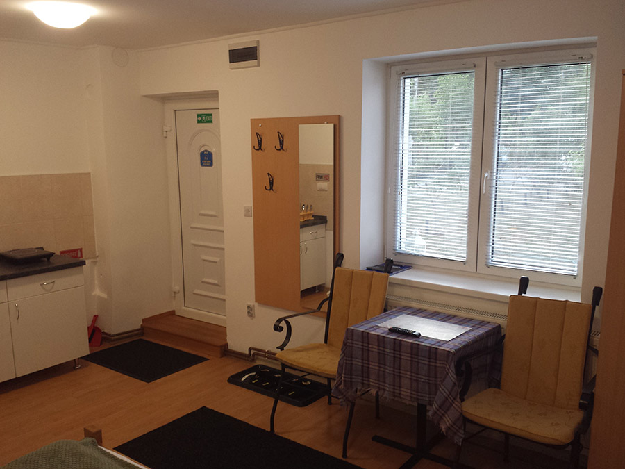 Private garden studio apartment with peaceful outdoor surroundings in Subotica